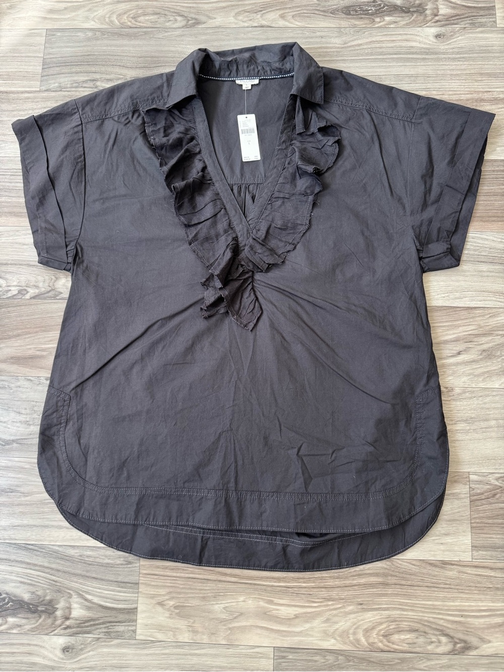 NWT Pilcro Short Sleeve Blouse Raw-Edge Ruffled V-Neck Size Large